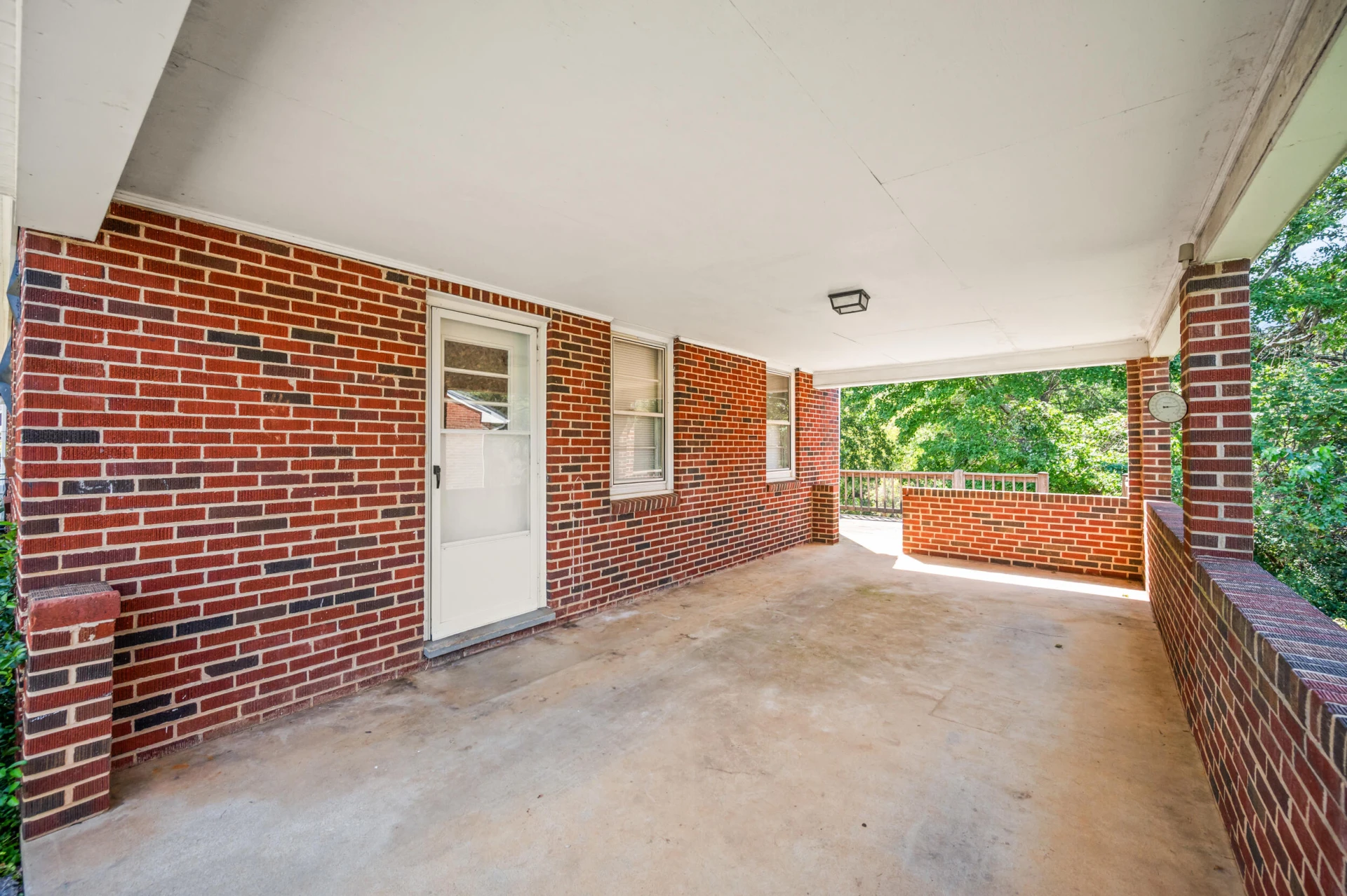 1435 Belmont DR - Photo 38