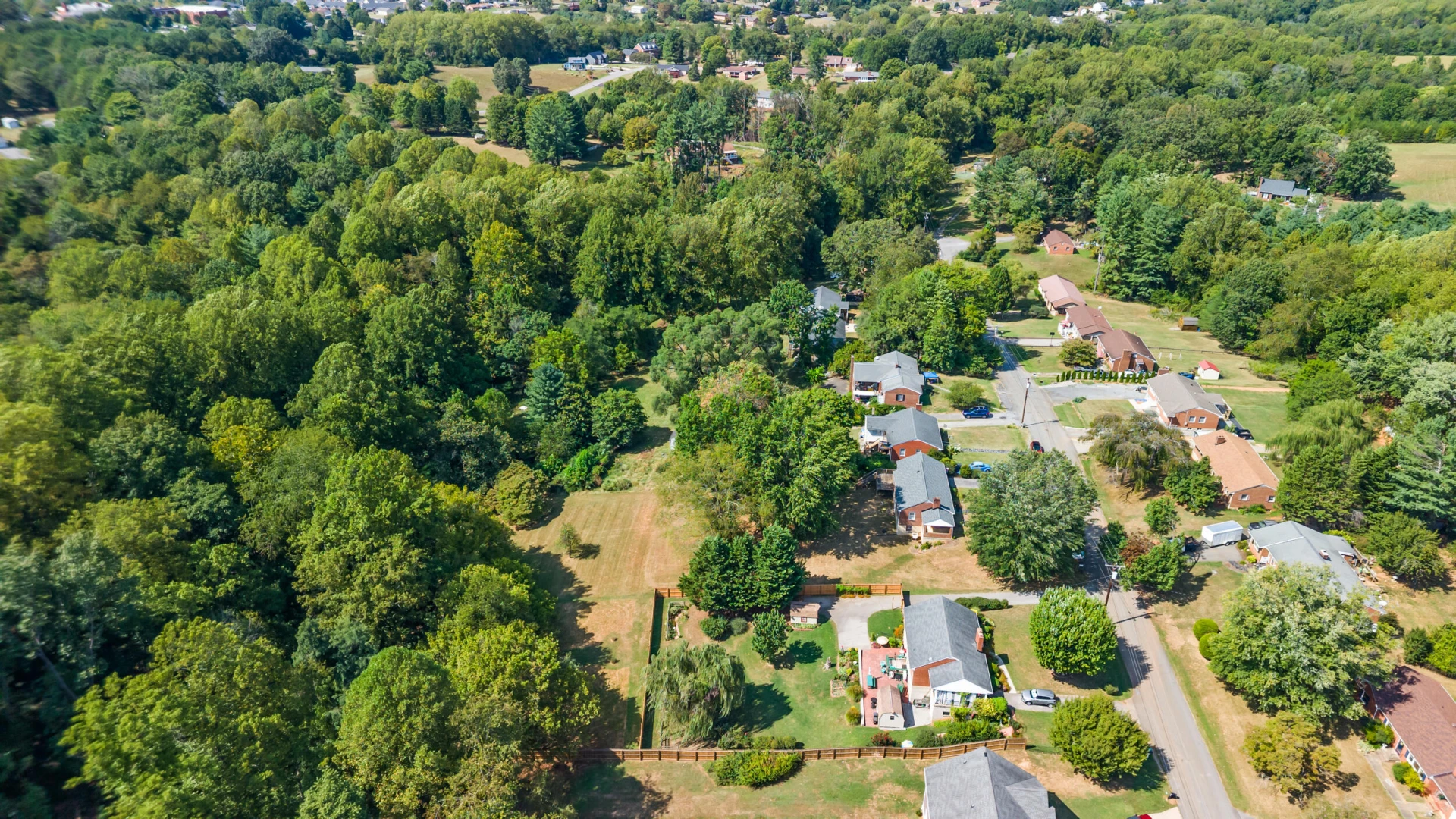 1435 Belmont DR - Photo 48
