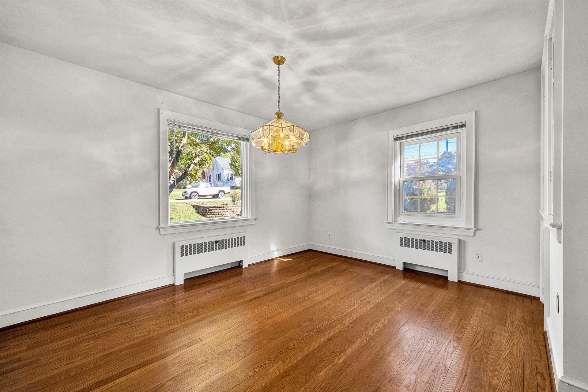 826 Maryland AVE - Photo 5