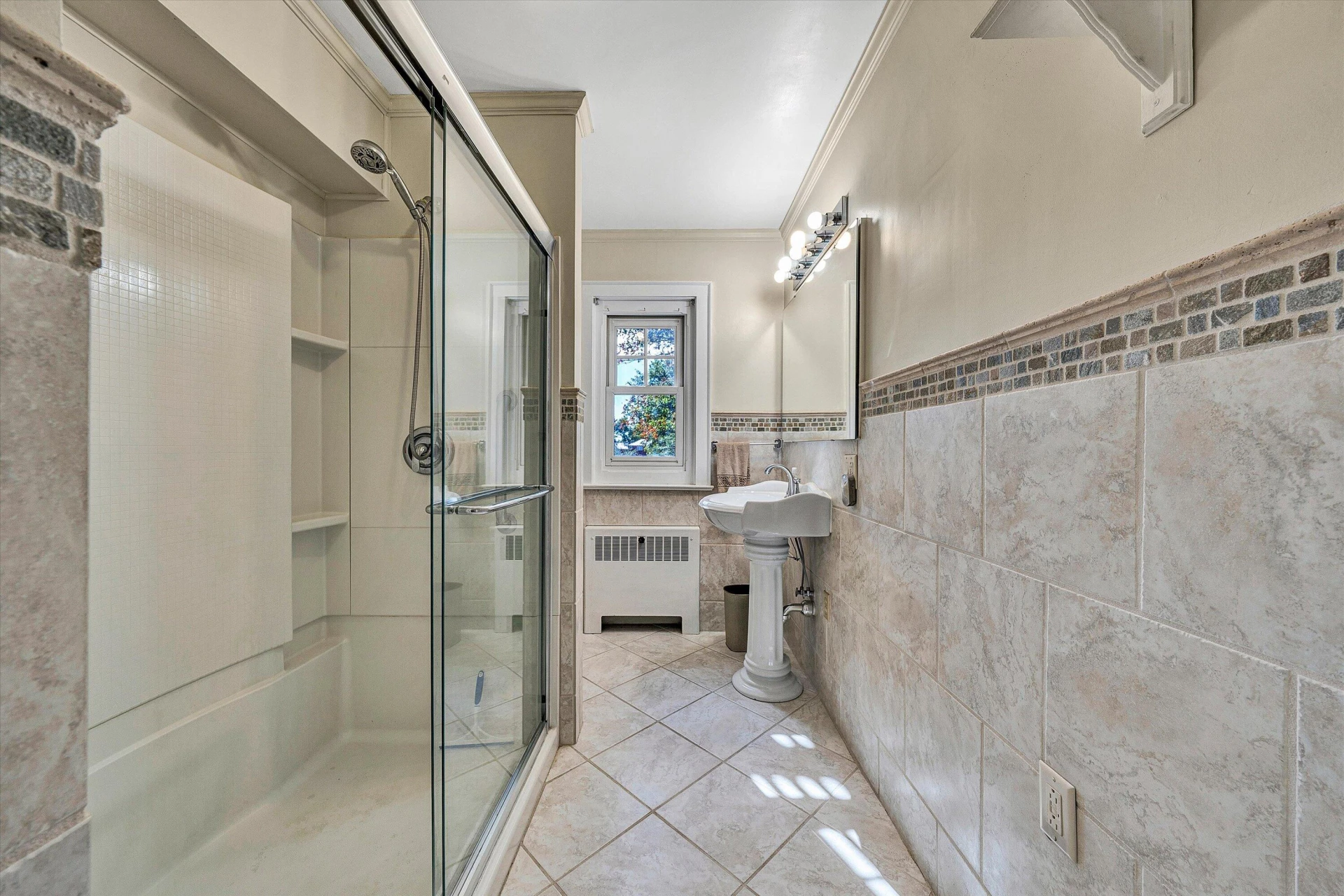 826 Maryland AVE - Photo 11