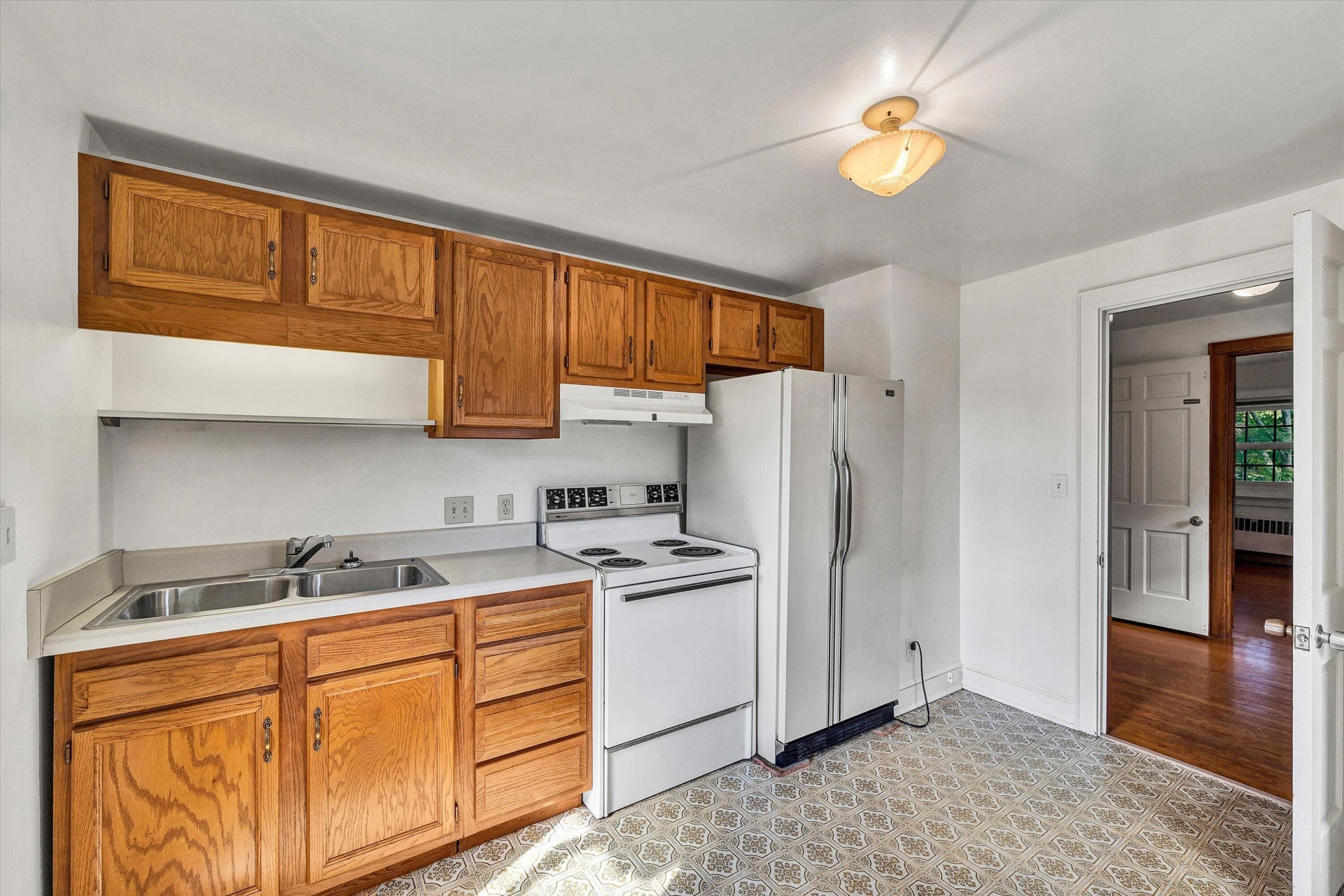 826 Maryland AVE - Photo 14