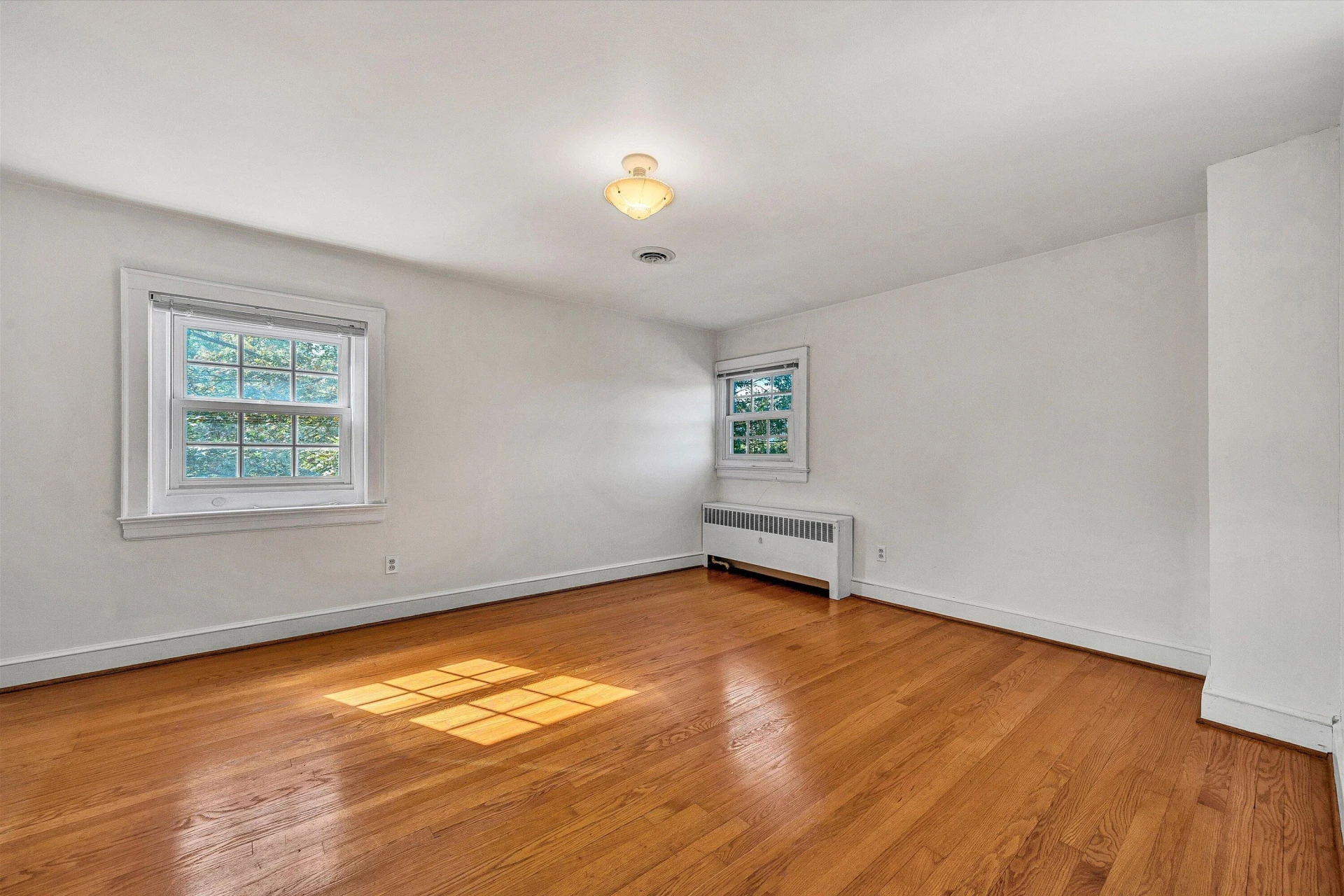 826 Maryland AVE - Photo 18
