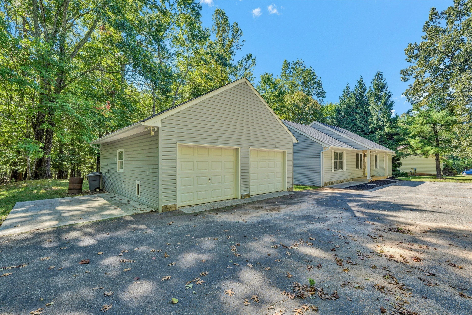 1264 JAMESTOWN RD - Photo 5