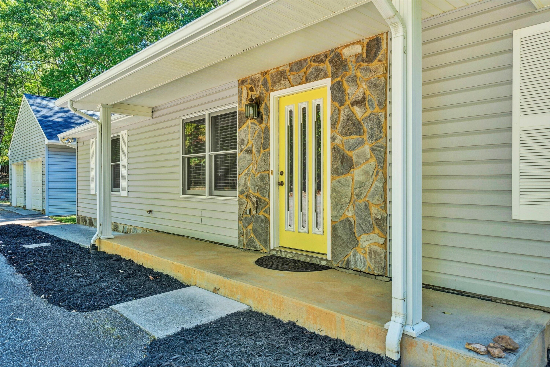 1264 JAMESTOWN RD - Photo 7