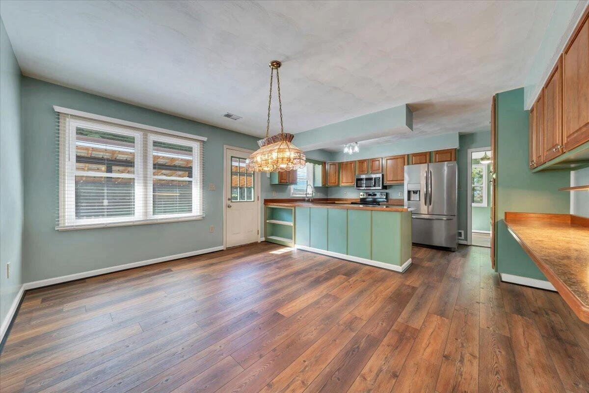698 Hummingbird LN SE - Photo 10