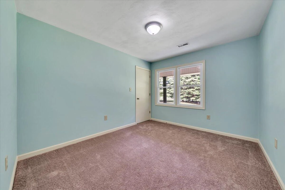 698 Hummingbird LN SE - Photo 24