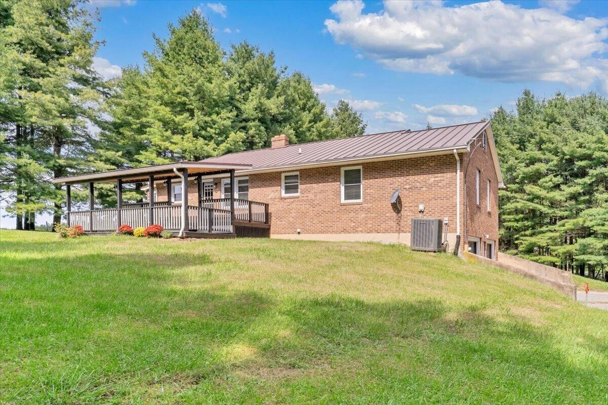 698 Hummingbird LN SE - Photo 42