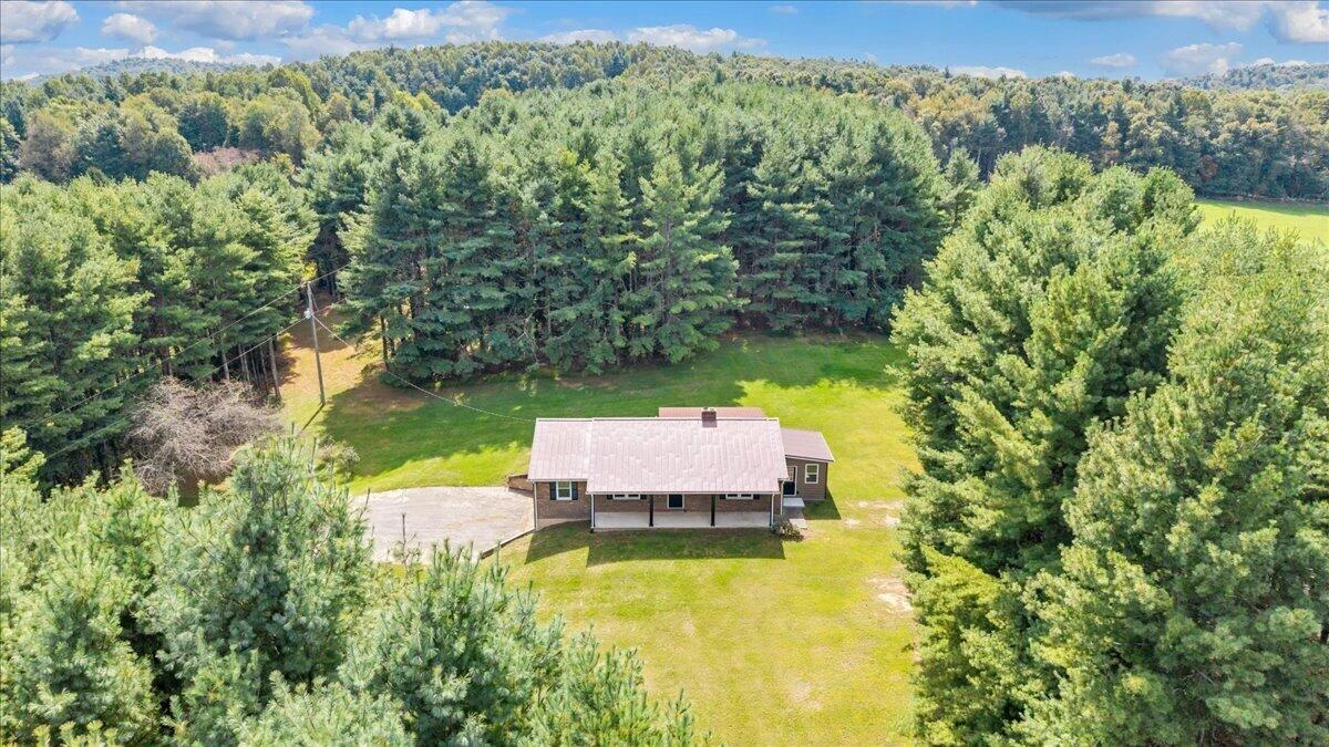 698 Hummingbird LN SE - Photo 48