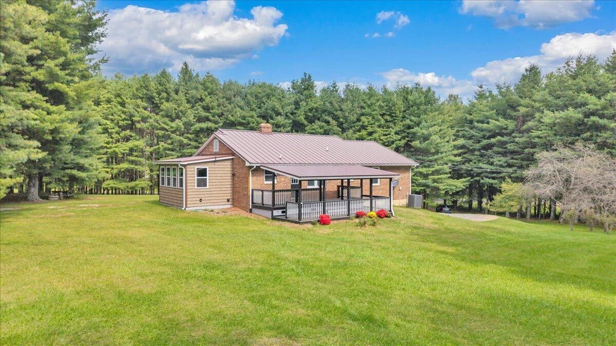 698 Hummingbird LN SE - Photo 58