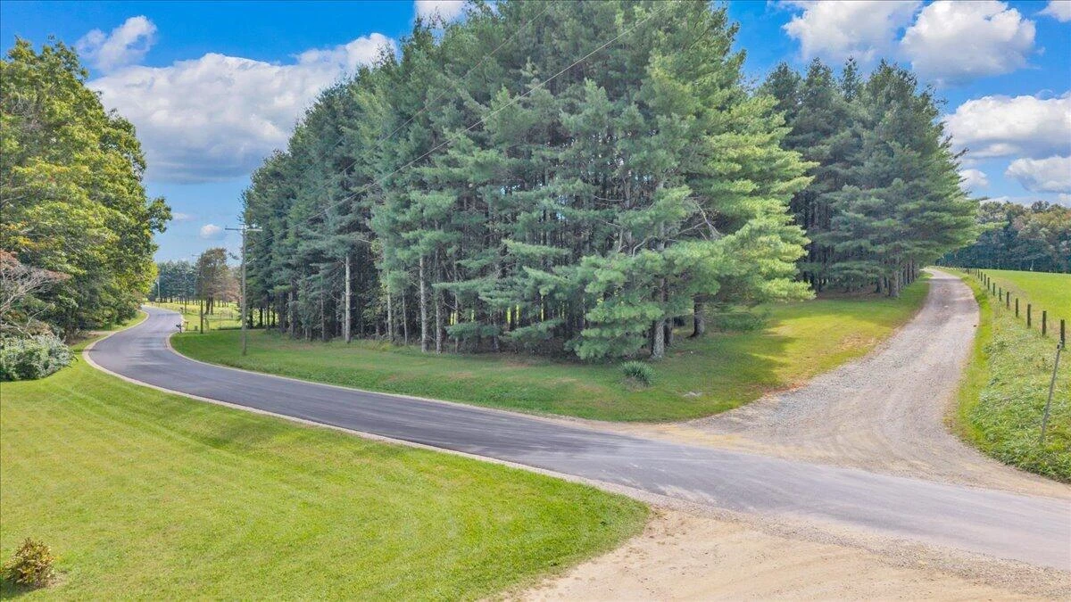 698 Hummingbird LN SE - Photo 64