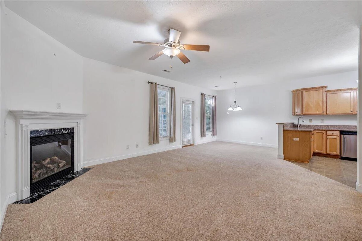 1209 Mountain View RD - Photo 4
