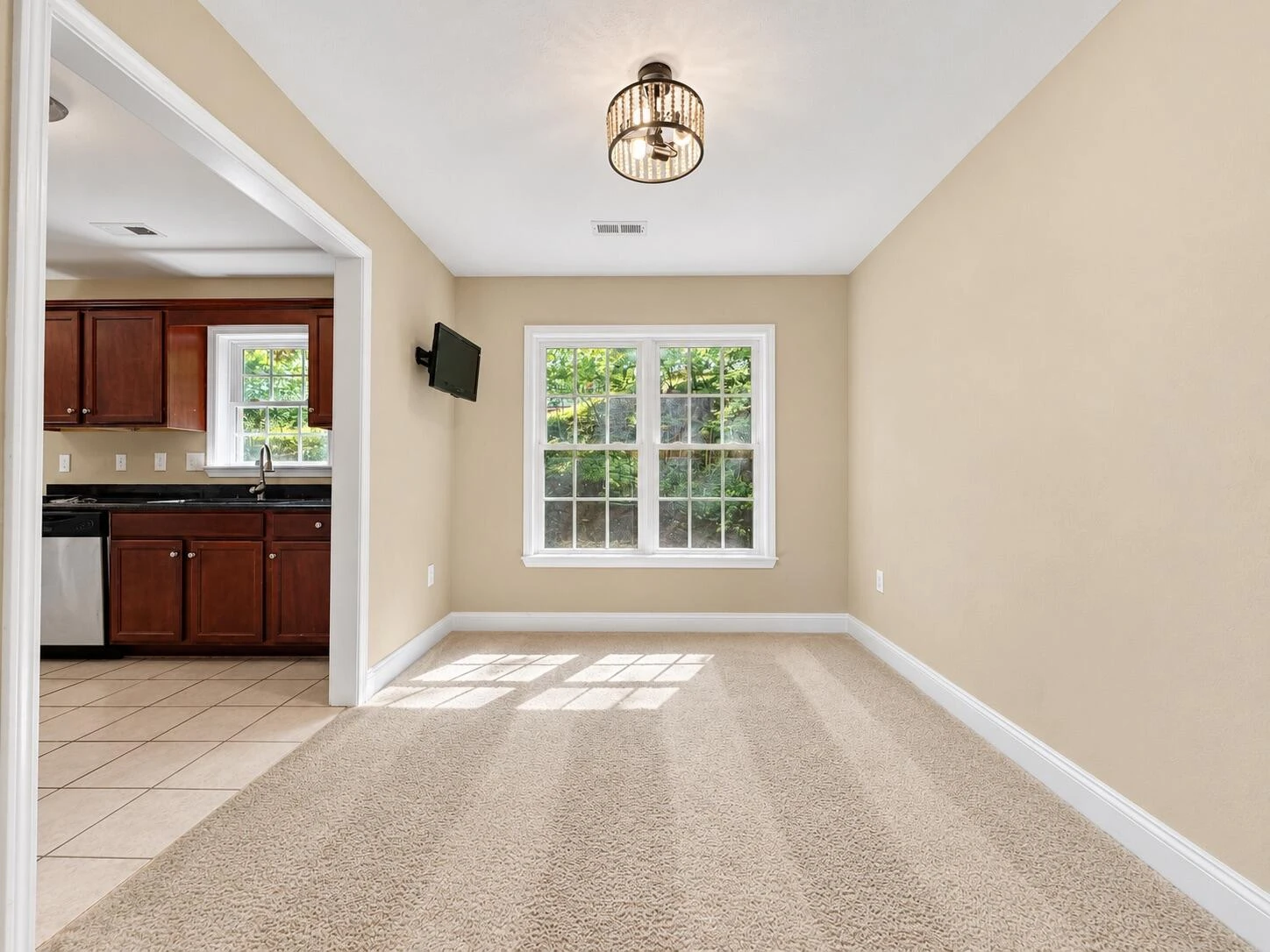 2820 Edgewood ST SW - Photo 11
