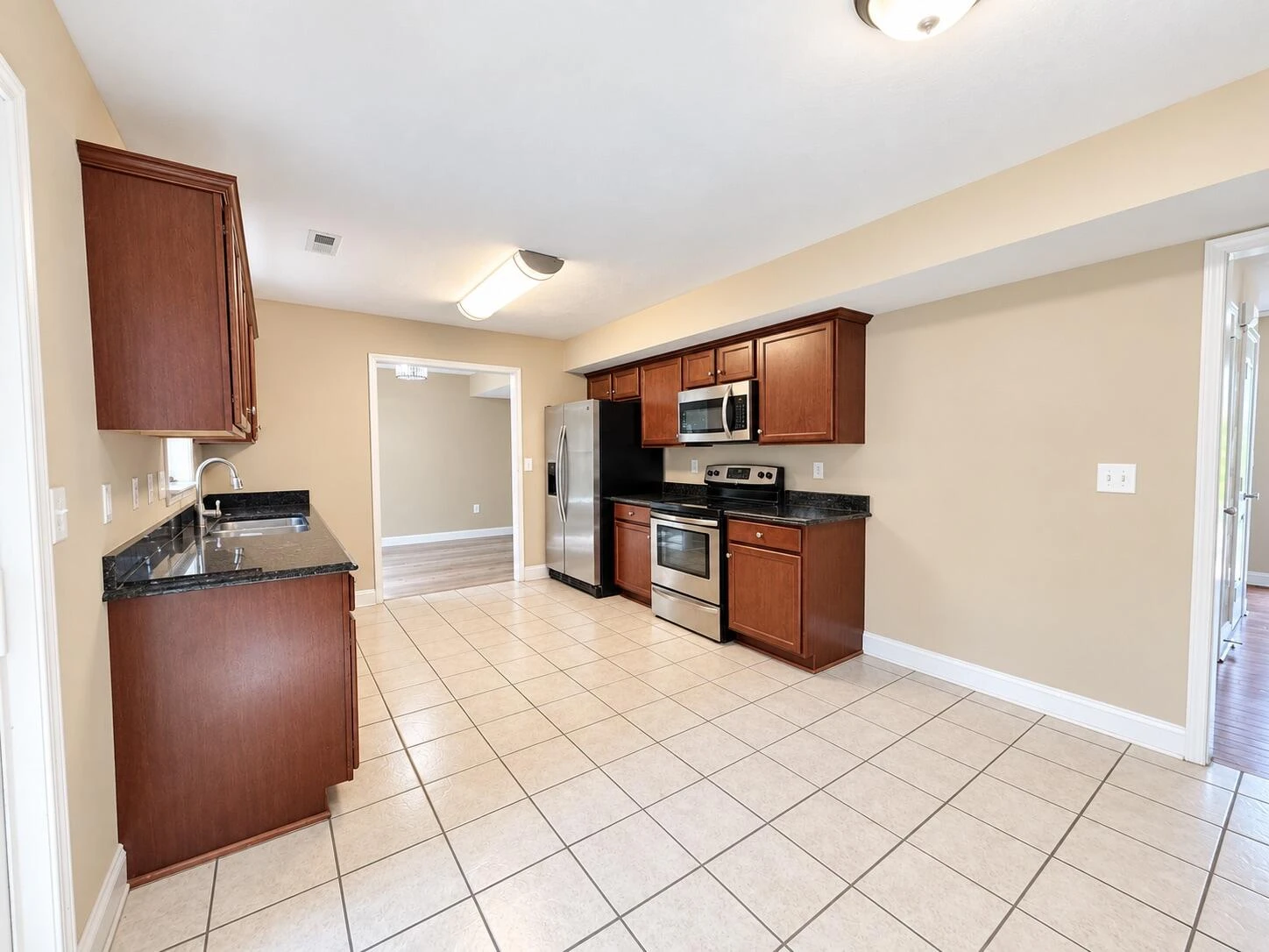 2820 Edgewood ST SW - Photo 16