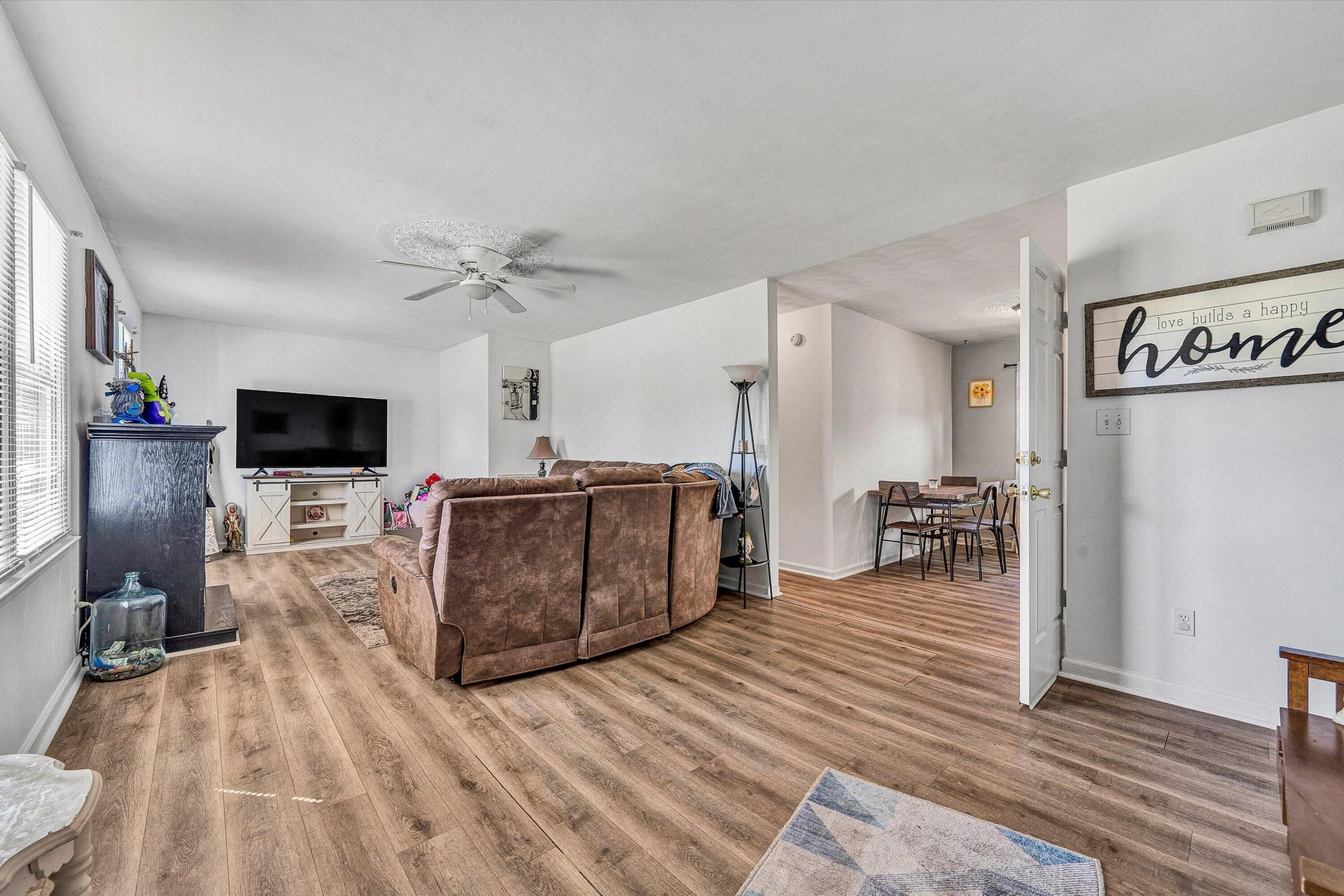 333 FARMINGTON RD - Photo 7