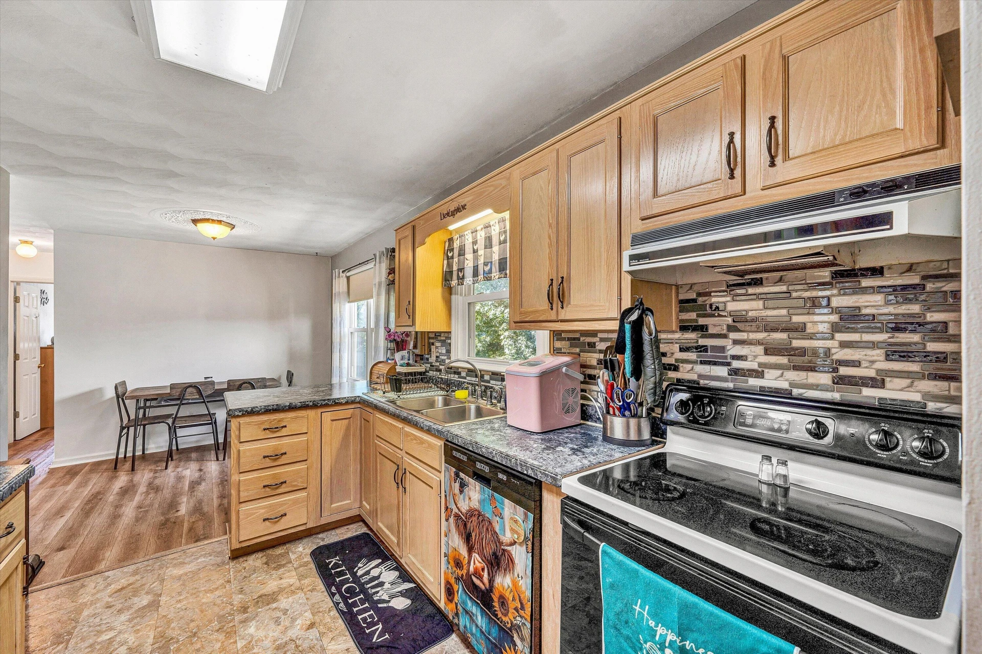 333 FARMINGTON RD - Photo 15