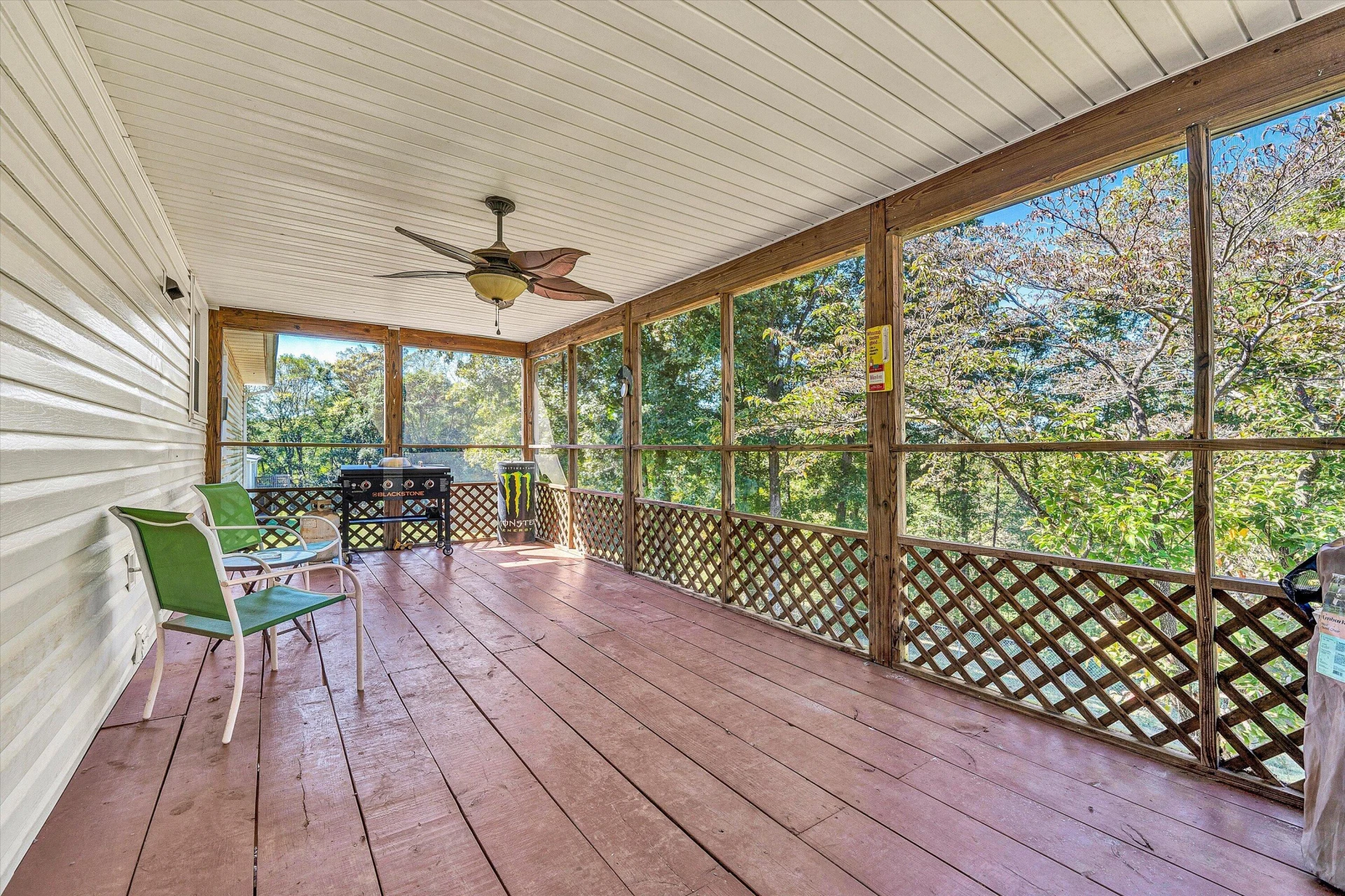 333 FARMINGTON RD - Photo 18