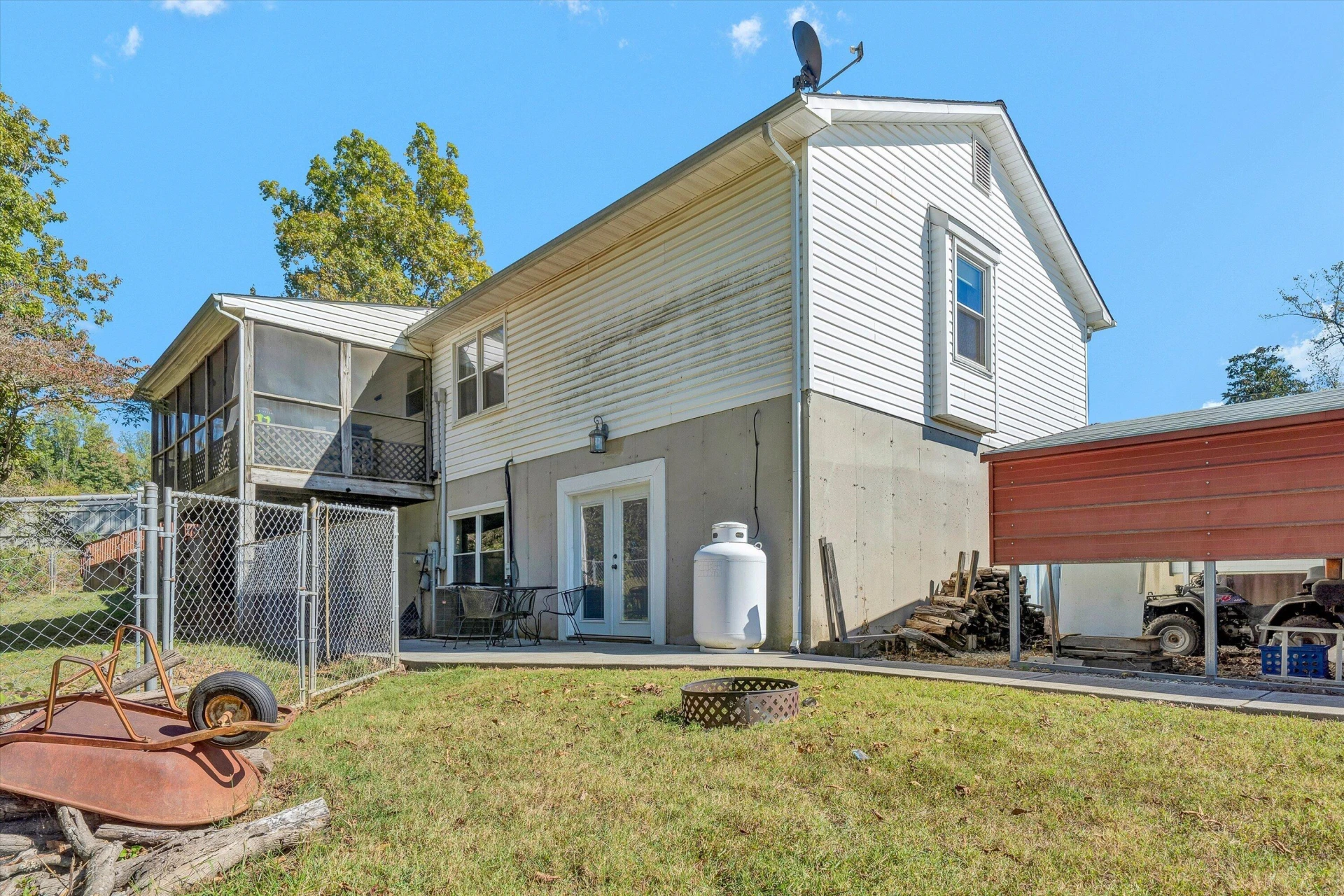 333 FARMINGTON RD - Photo 38