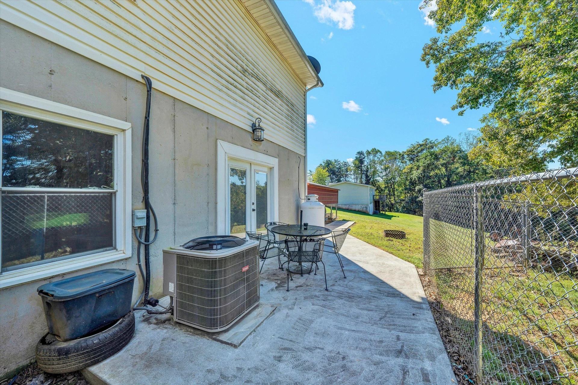 333 FARMINGTON RD - Photo 40