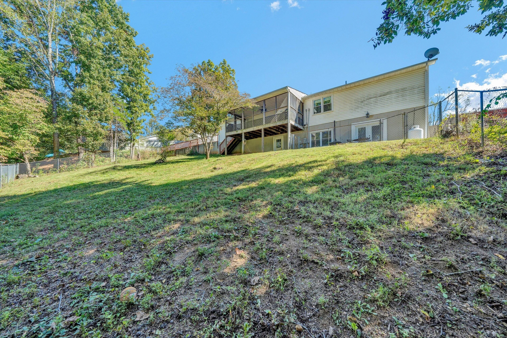 333 FARMINGTON RD - Photo 41