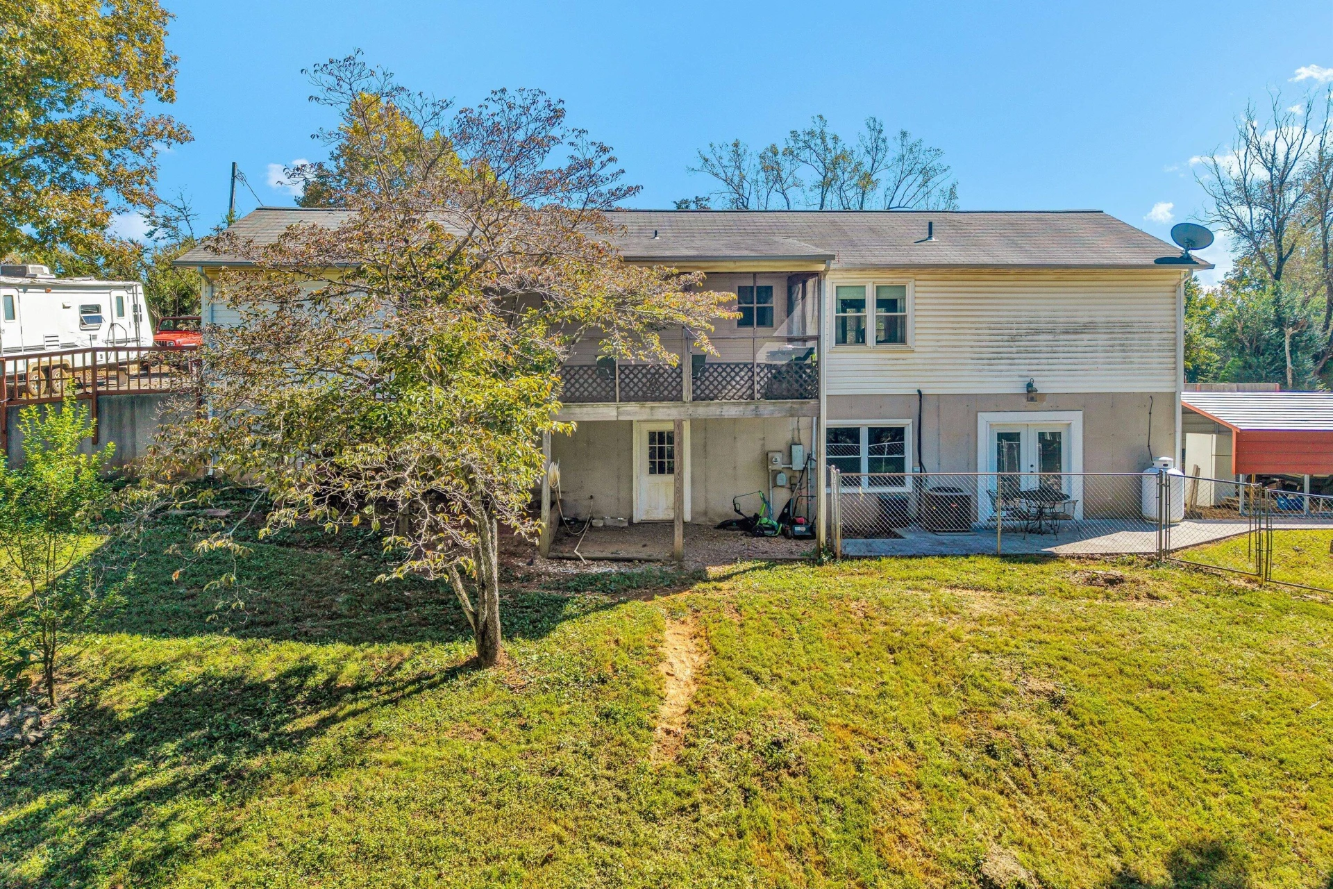 333 FARMINGTON RD - Photo 43