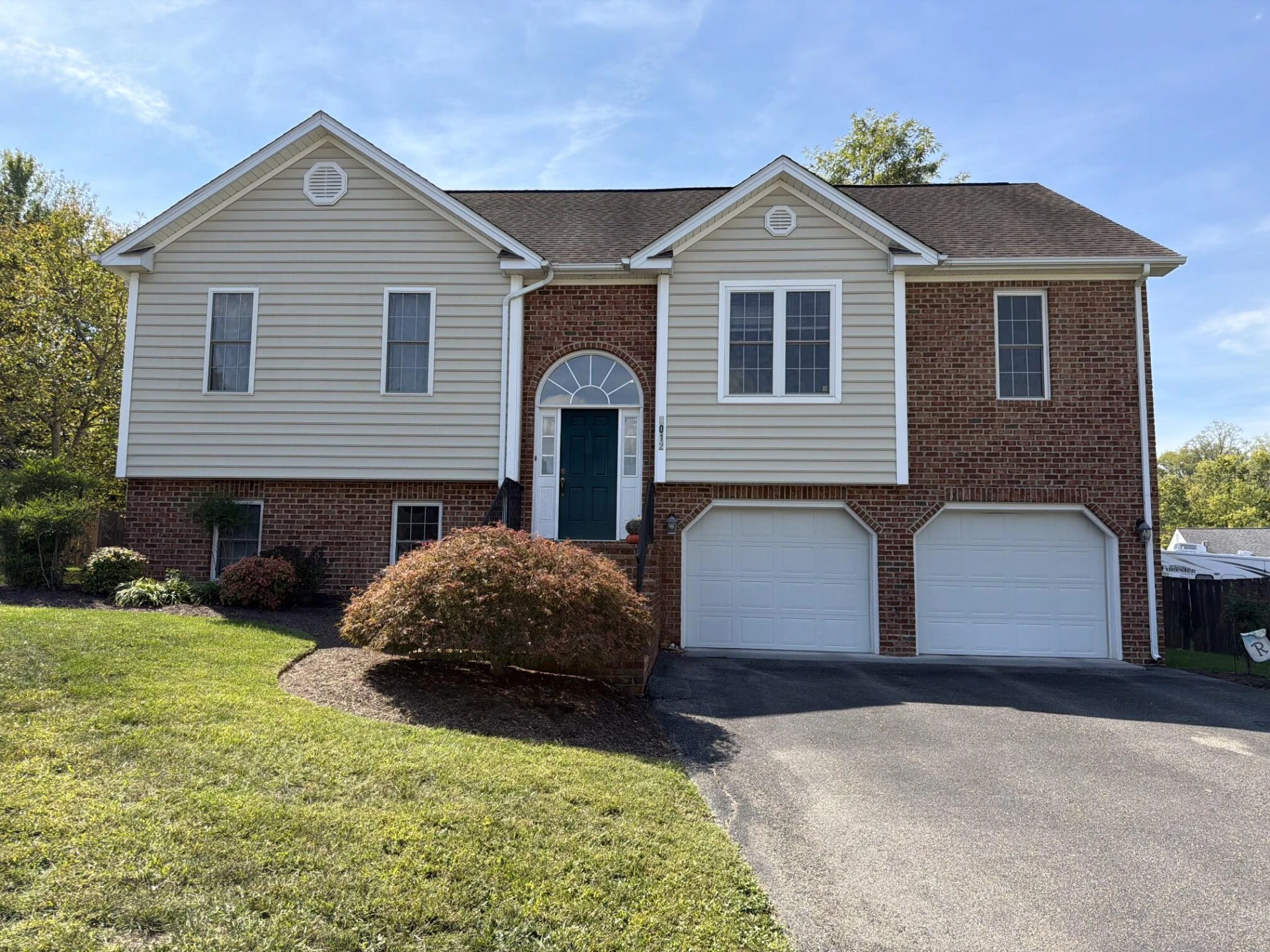 8012 Whittler CT