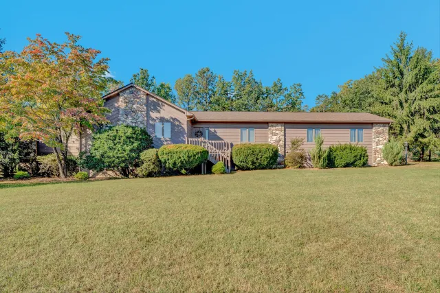 311 Foxcroft DR