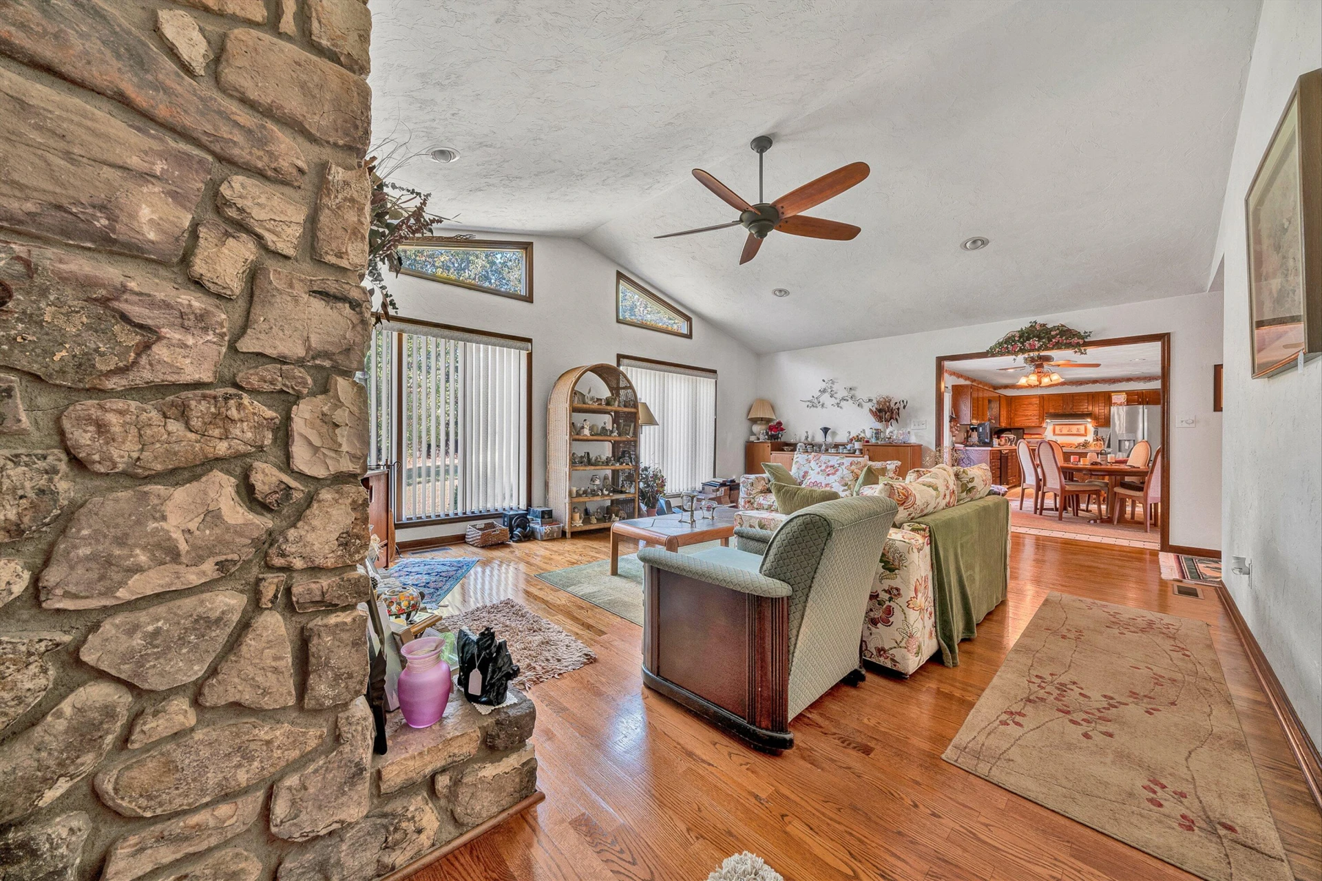 311 Foxcroft DR - Photo 15