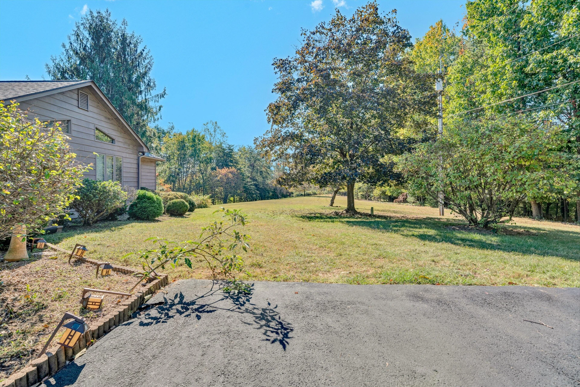 311 Foxcroft DR - Photo 36