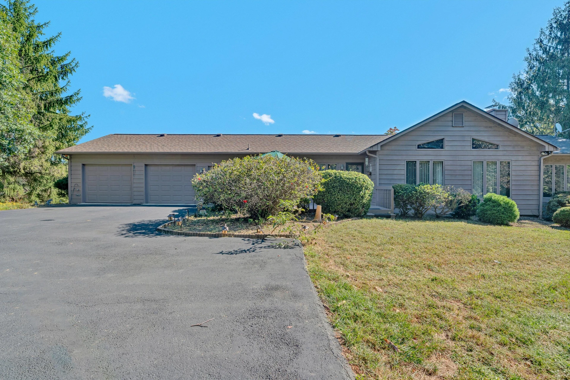 311 Foxcroft DR - Photo 38