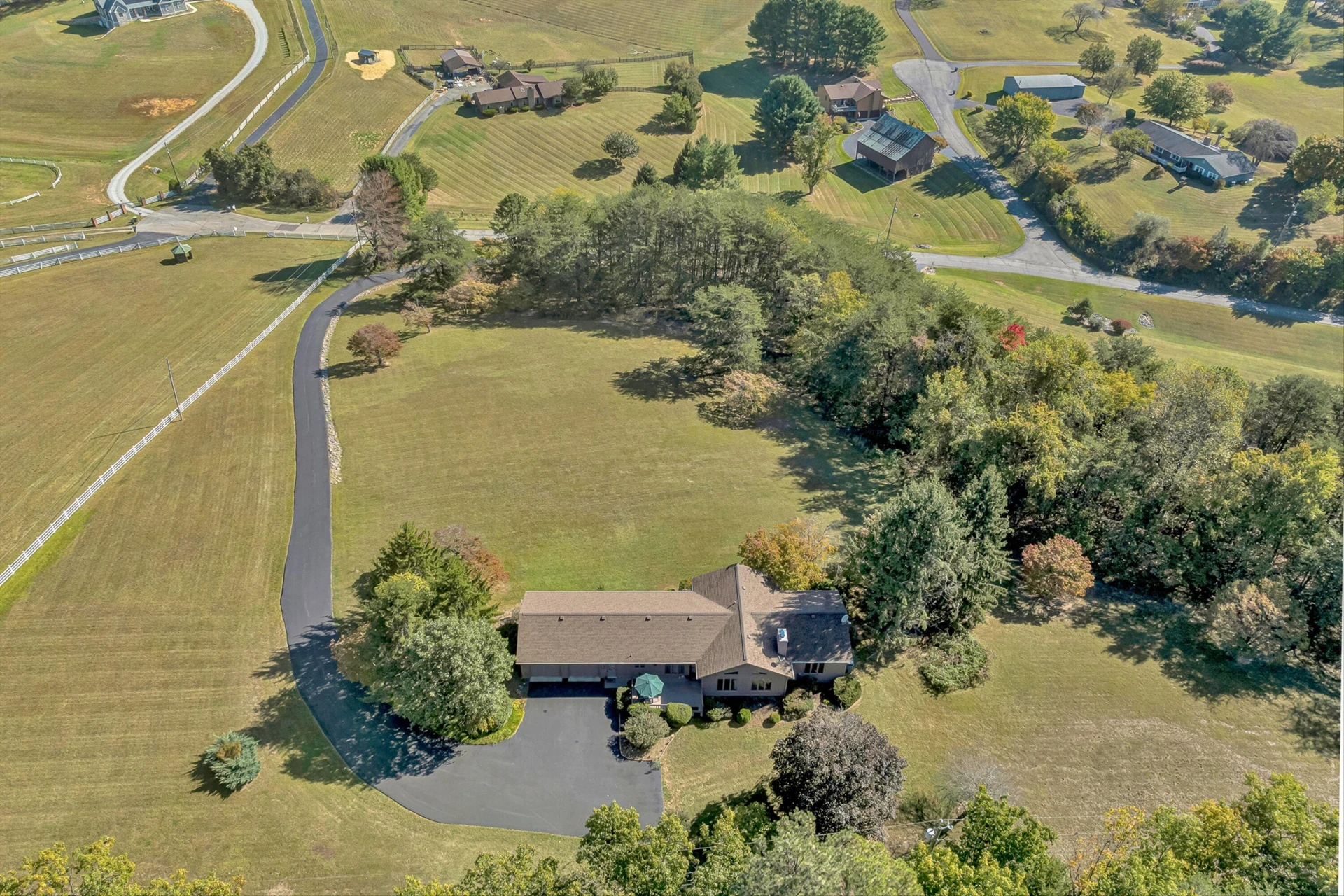 311 Foxcroft DR - Photo 44
