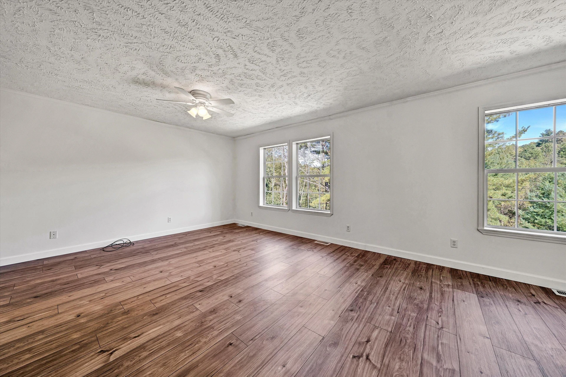 9043 Copper Hill RD NE - Photo 18