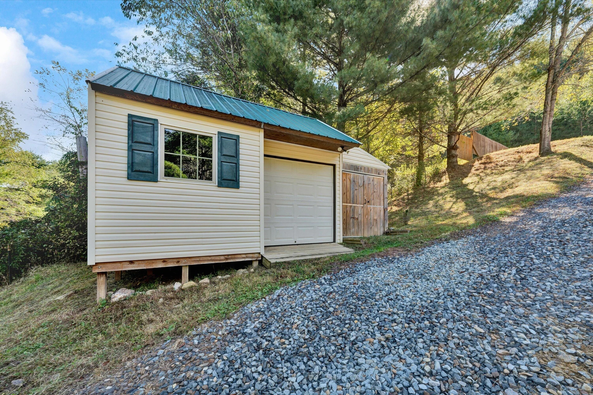 9043 Copper Hill RD NE - Photo 38