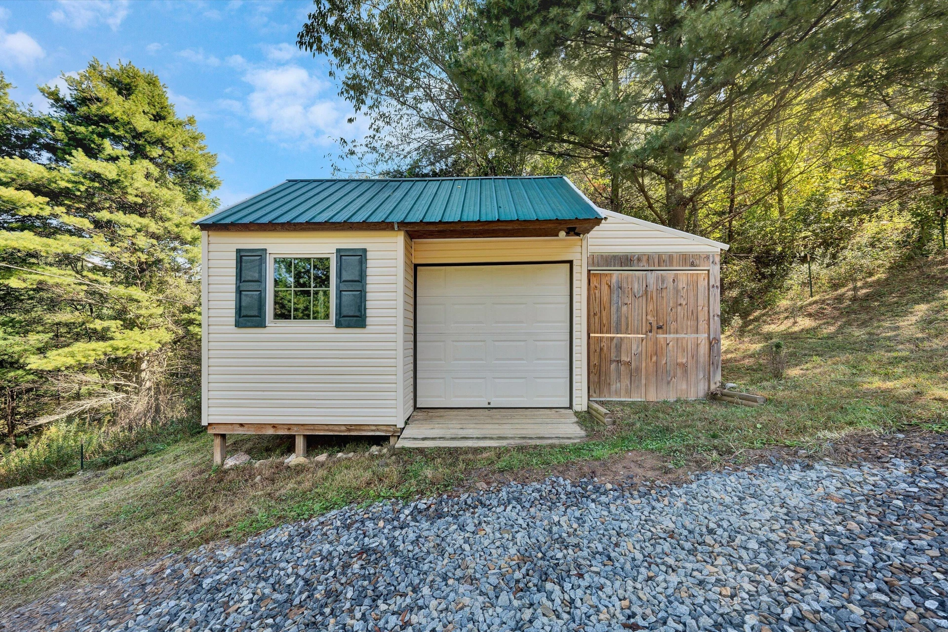 9043 Copper Hill RD NE - Photo 39