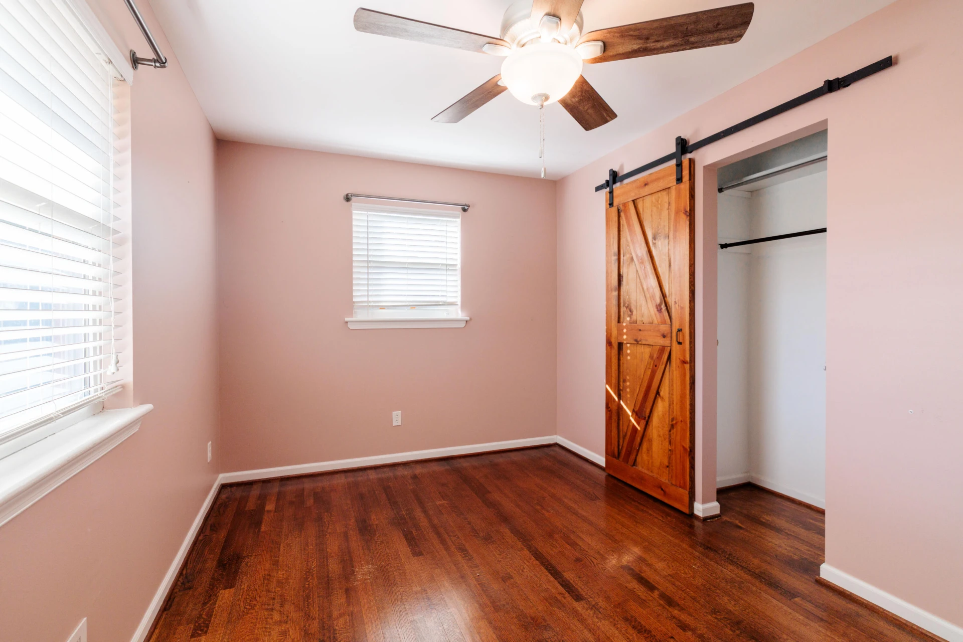 635 E Augusta AVE - Photo 17