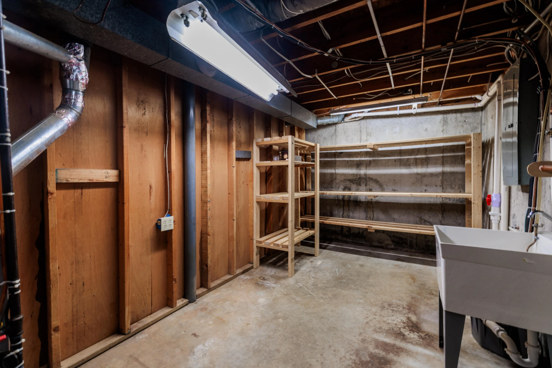 635 E Augusta AVE - Photo 33