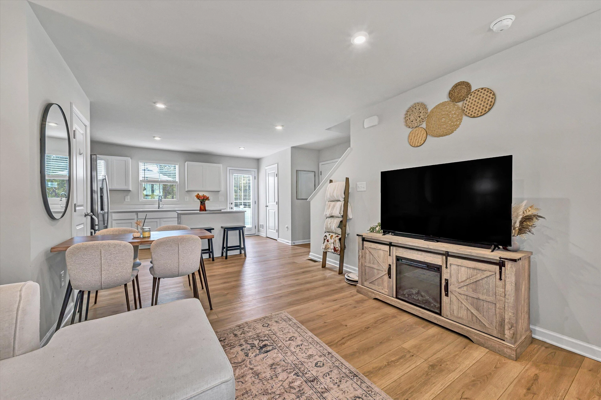 263 Jordan CT - Photo 9