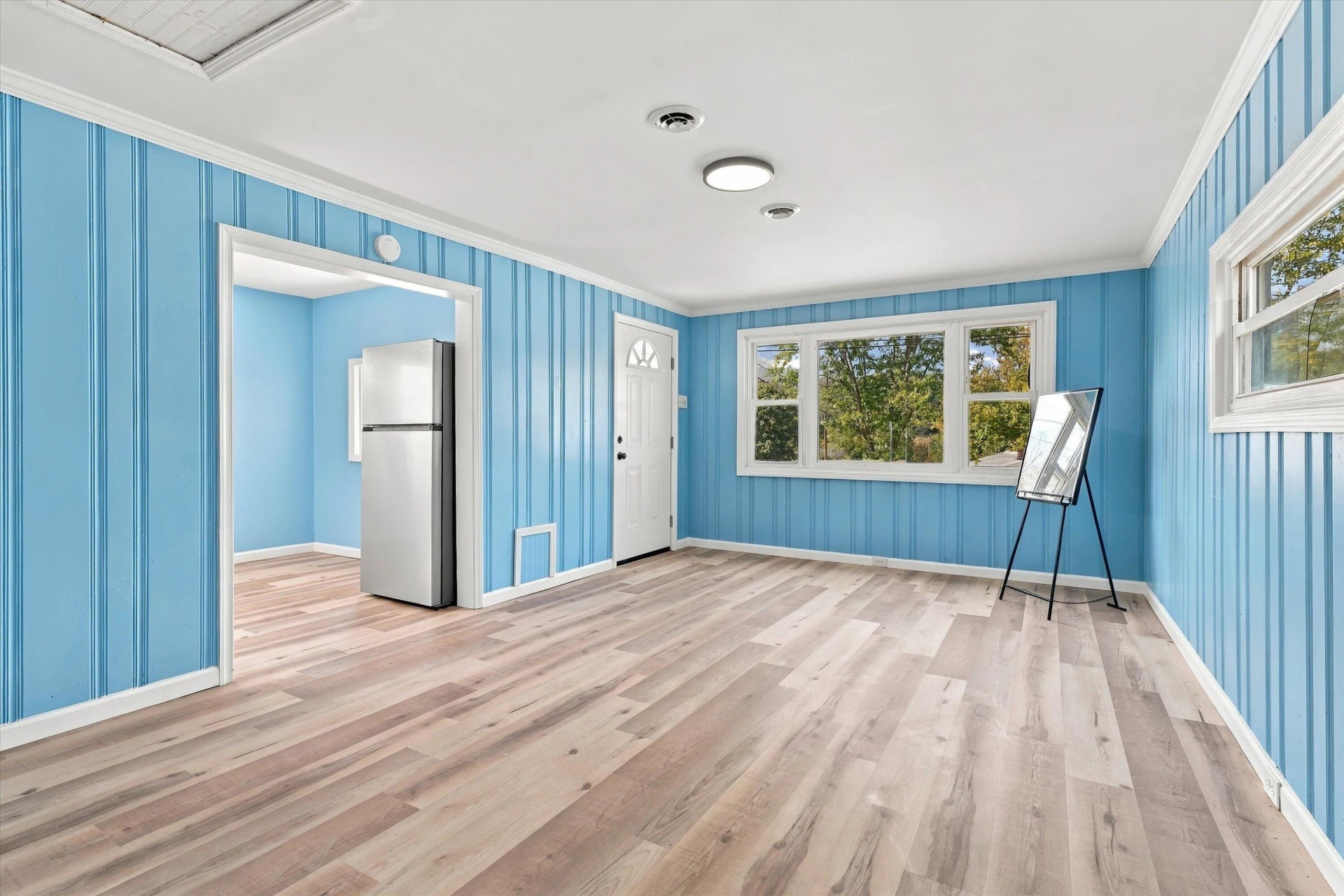 2436 W Main ST - Photo 4