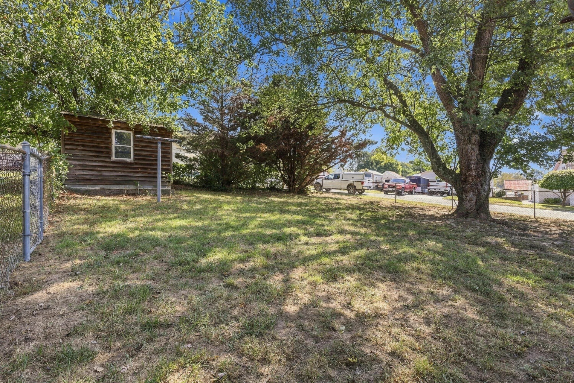 2436 W Main ST - Photo 18