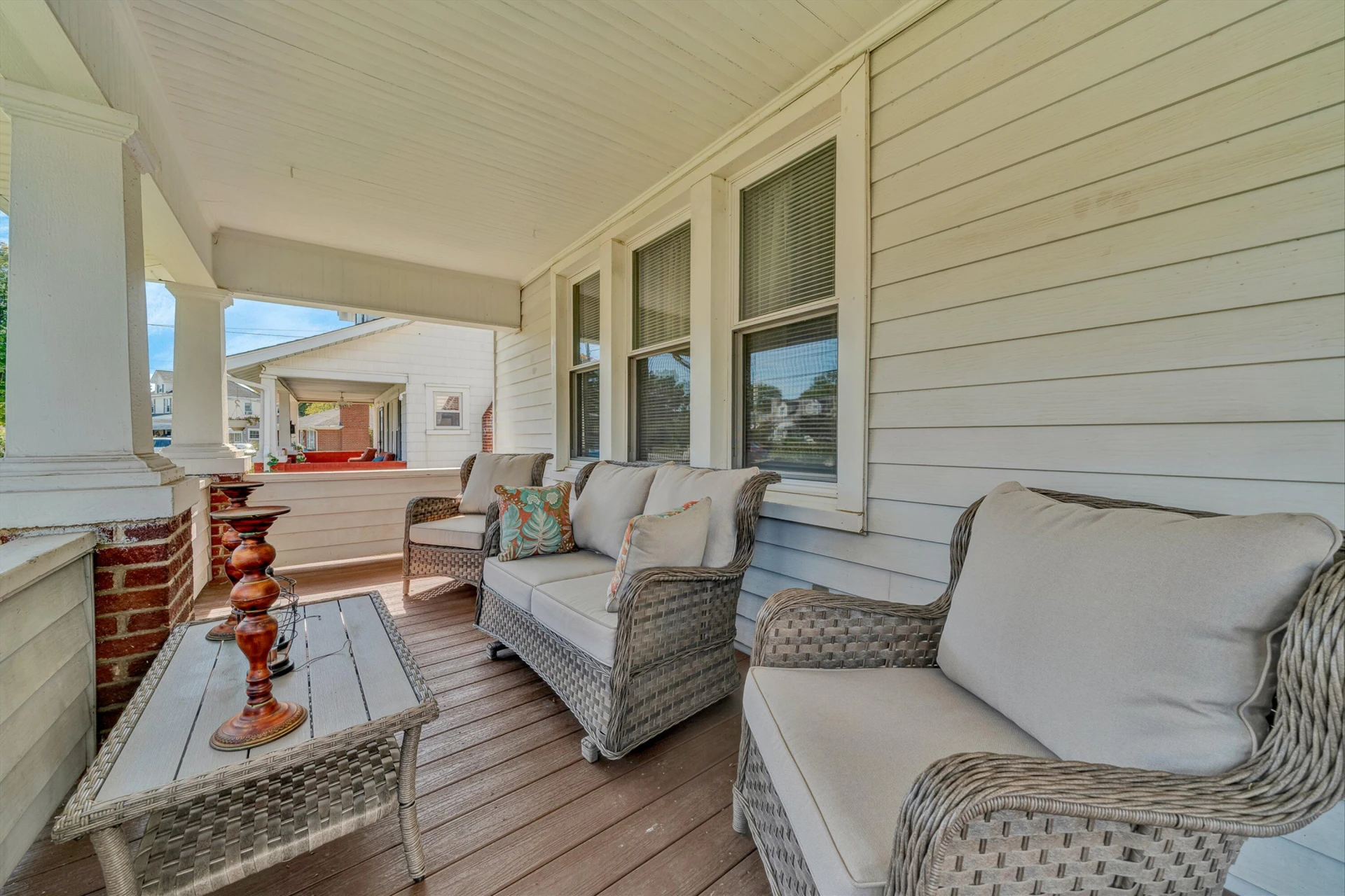 1628 Rugby BLVD NW - Photo 3