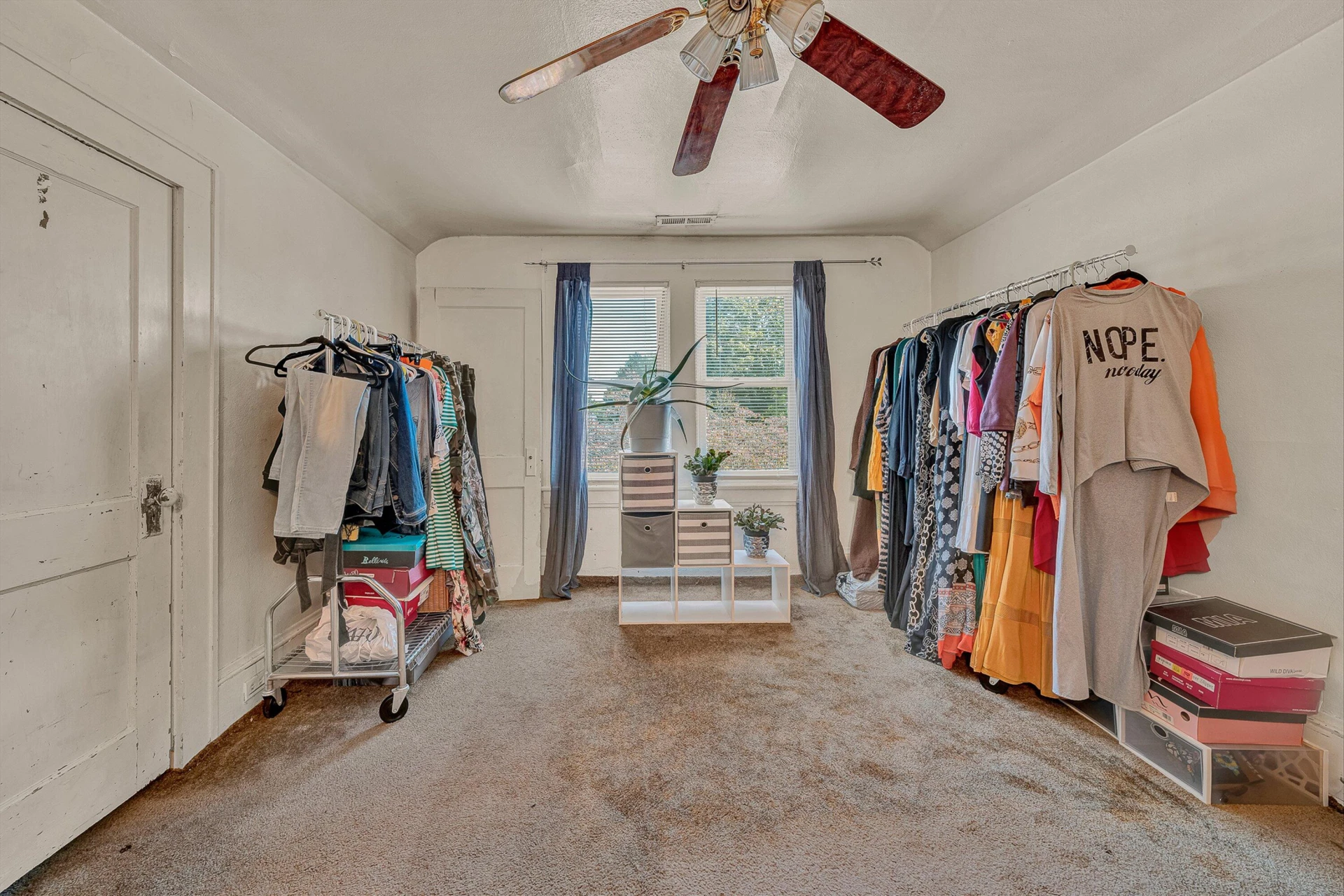 1628 Rugby BLVD NW - Photo 22