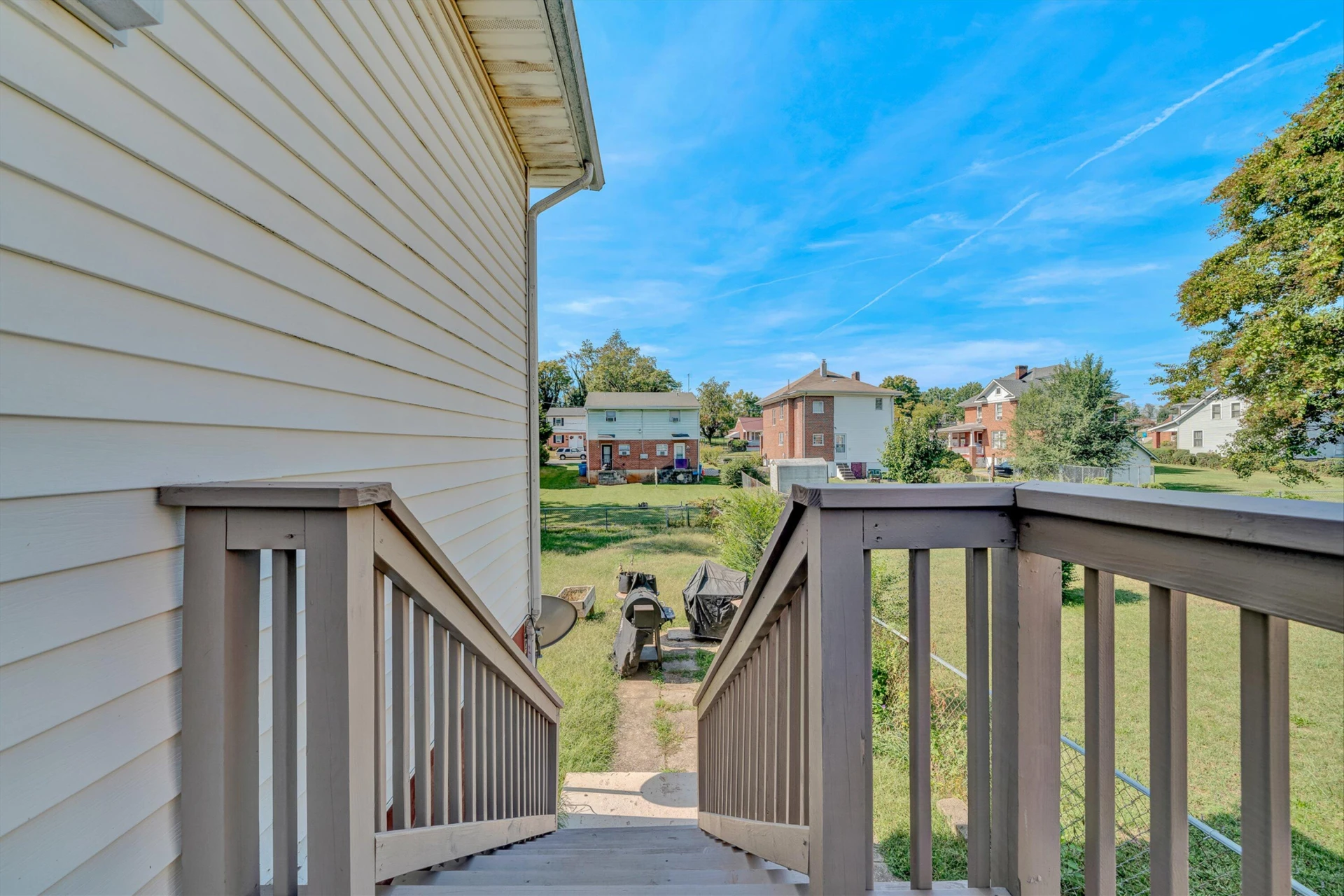 1628 Rugby BLVD NW - Photo 25