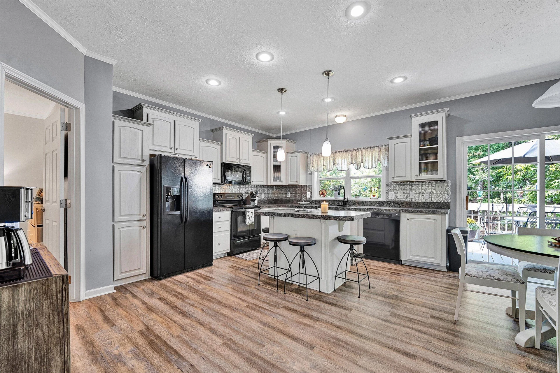 711 Lovely Valley RD - Photo 14