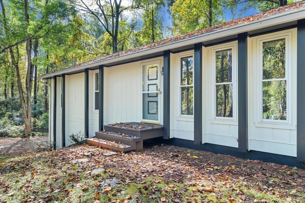 219 Summer CIR - Photo 2