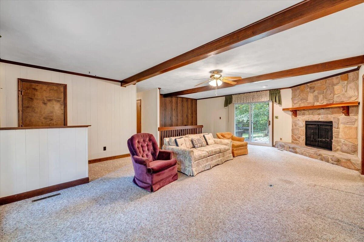 219 Summer CIR - Photo 5