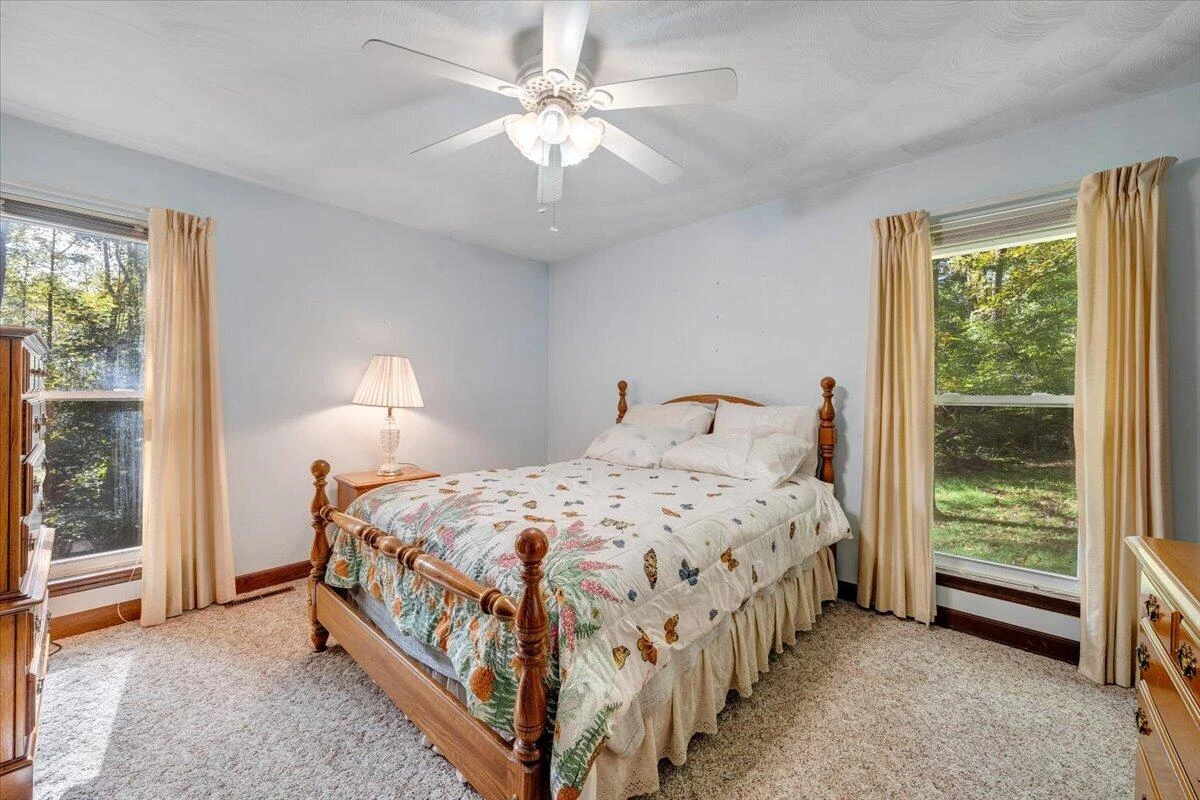 219 Summer CIR - Photo 15