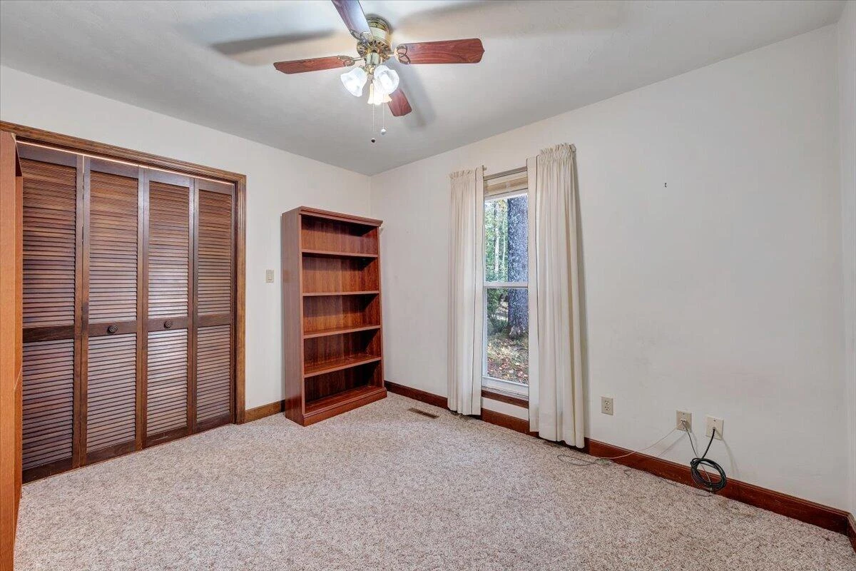 219 Summer CIR - Photo 18