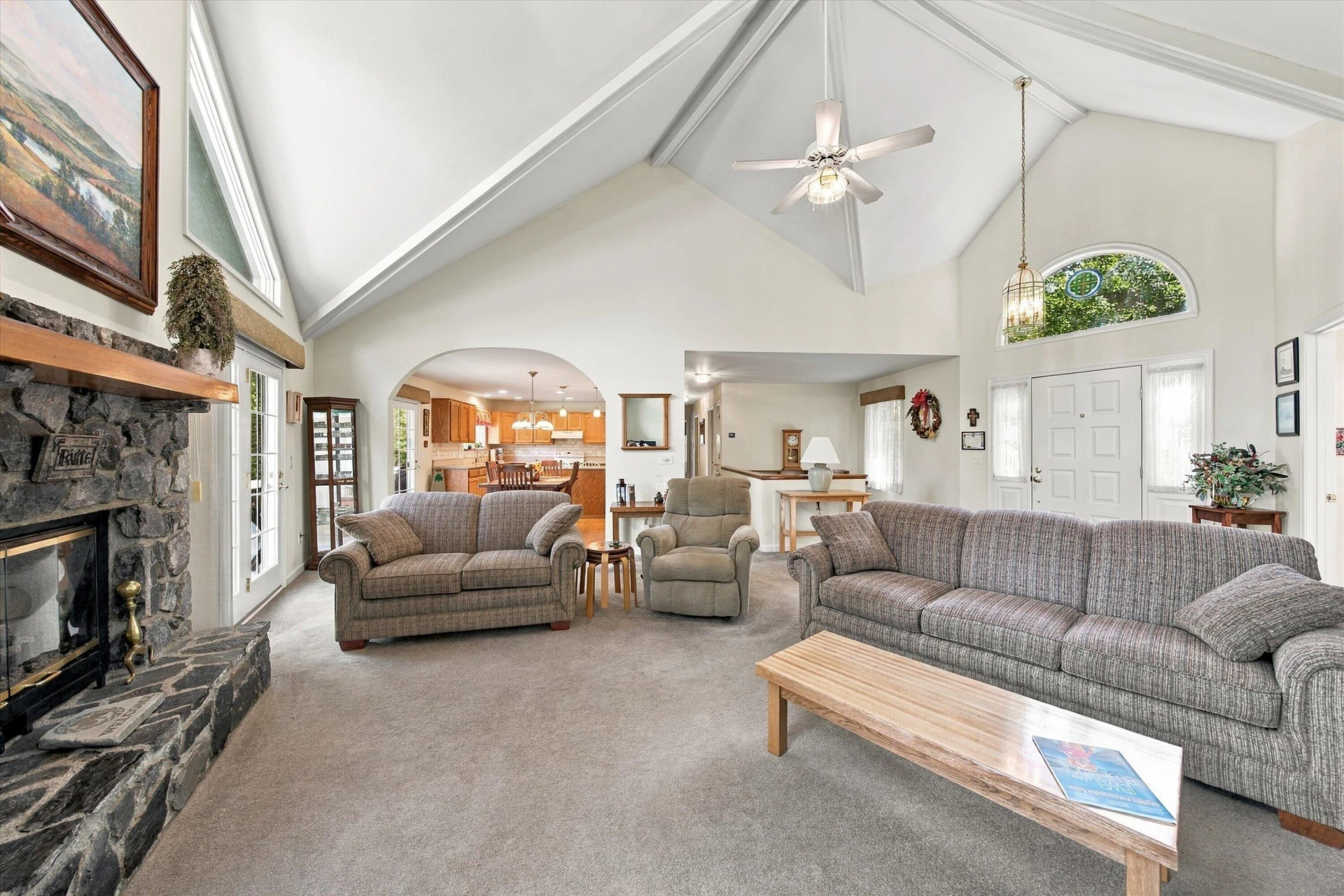 150 Maiden LN - Photo 14