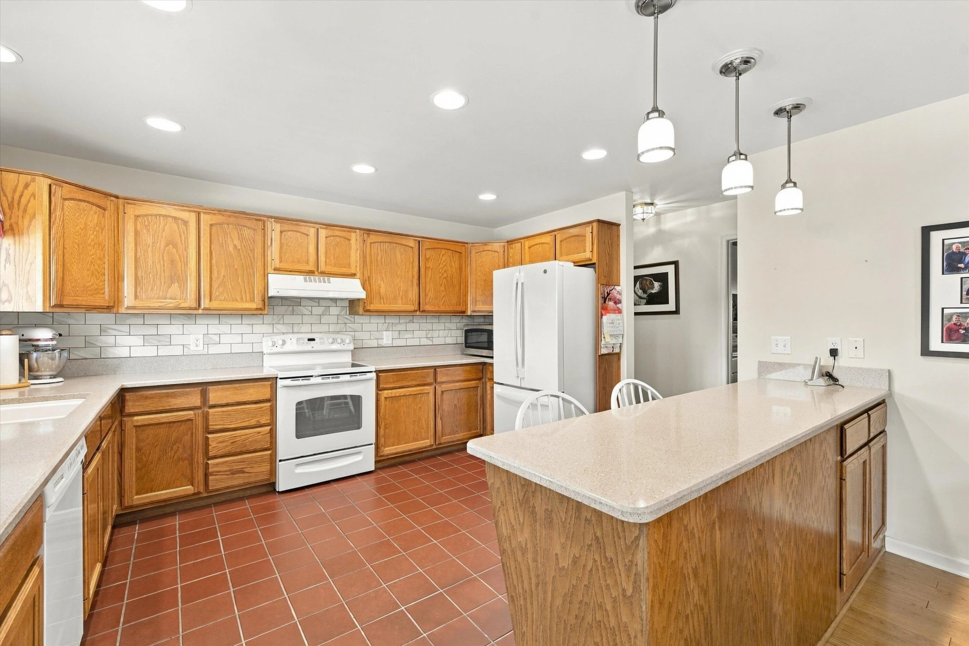 150 Maiden LN - Photo 18