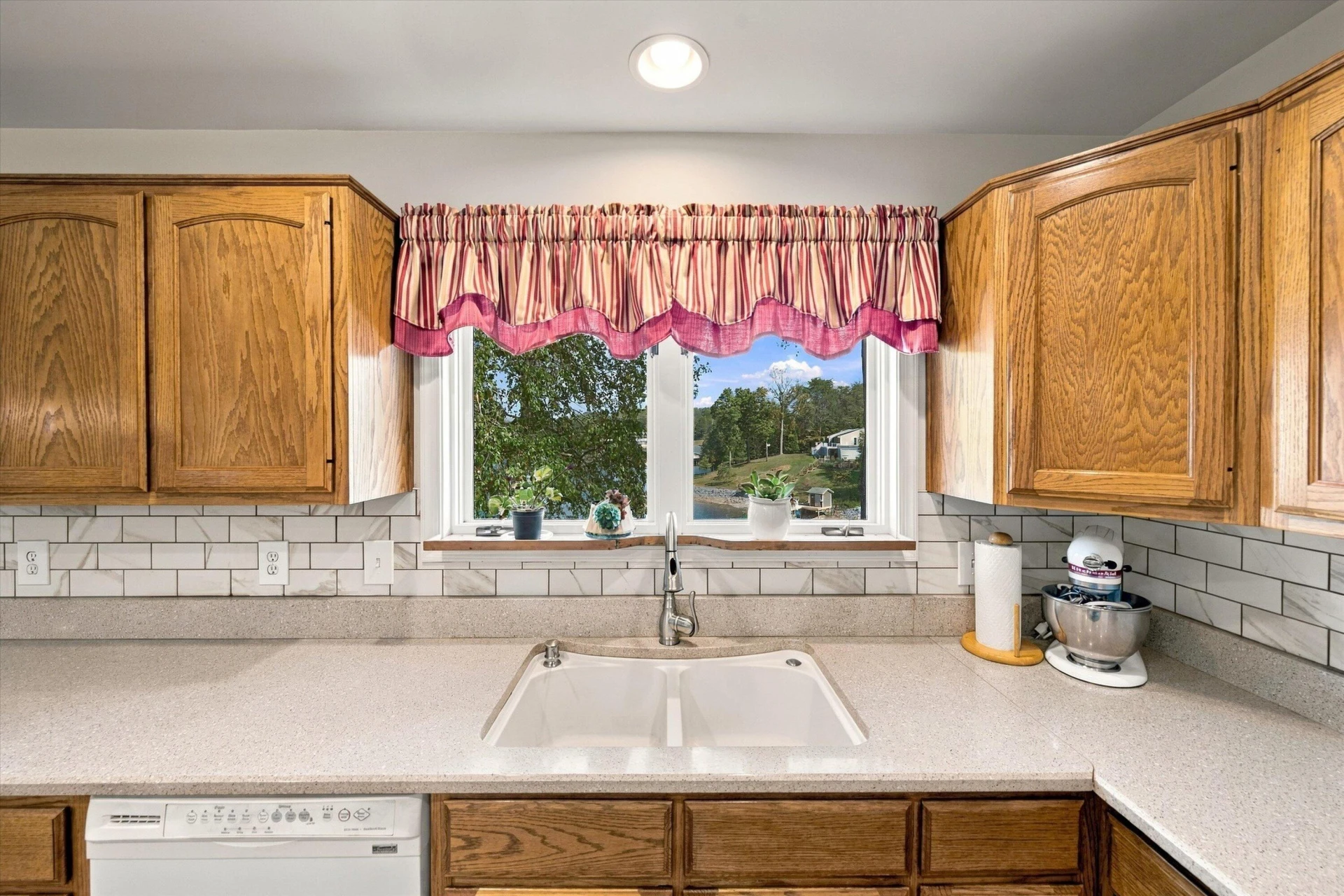 150 Maiden LN - Photo 21