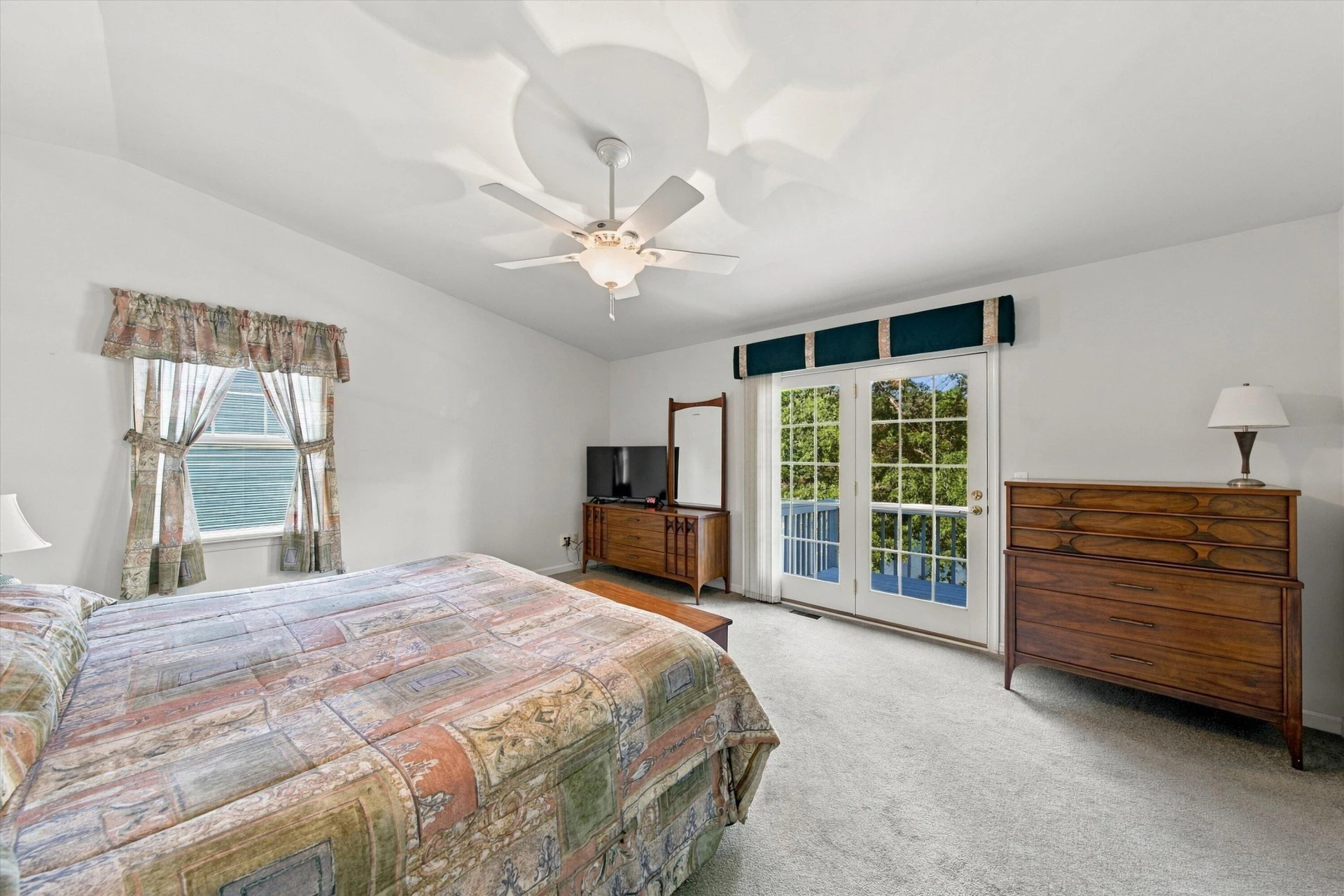 150 Maiden LN - Photo 29